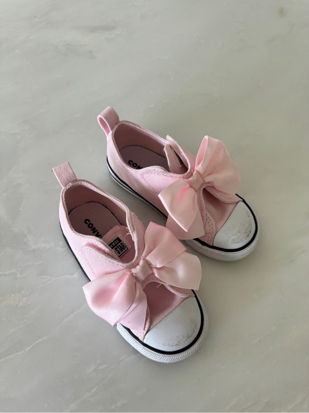 Toddler Converse Pink Bow Slip-On Sneakers - Picture 2 of 5